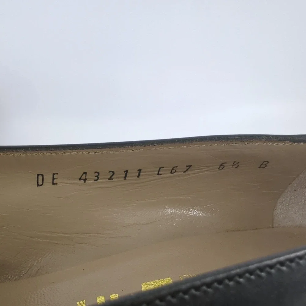 Salvatore Ferragamo Women's Shoes Size‎ 6.5 B Black Pumps Heels Designer *Read*